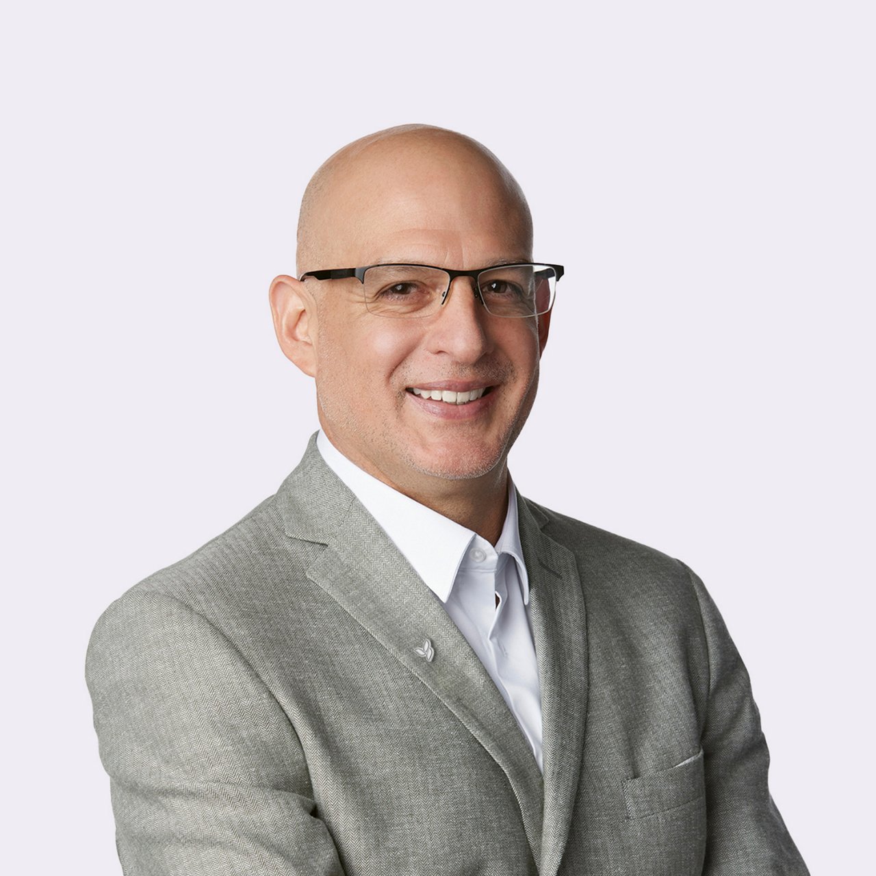 Raul Manrique Headshot (Preferred Photo) Raul Manrique, Vice President of Herbalife’s South and Central America regions, leads sales, marketing, operations and growth initiatives across 18 markets.