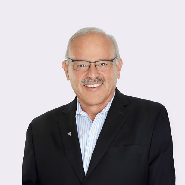 Expert. For Bio and title go to: https://www.herbalife.com/en-us/about-herbalife/our-experts